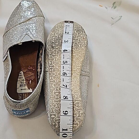TOMS Silver Glitter 6 - Picture 5 of 7